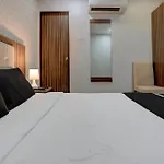 Oyo Hotel Blue Sapphire Residency Near Chhatrapati Shivaji International Airport